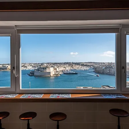Harbour Heights * Valletta